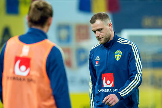 Sveriges John Guidetti värmer upp