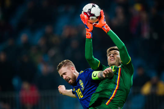 Bläddra bland fler bilder av Fotboll, Träningslandskamp, Rumänien - Sverige