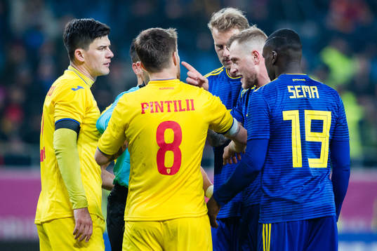 Rumäniens Cristian Sapunaru i bråk med Sveriges John