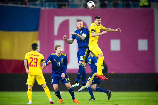 Sveriges Alexander Fransson och Pontus Jansson  i en kamp