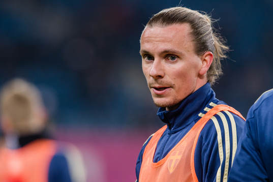 Sveriges Niklas Hult före en träningslandskamp i fotboll