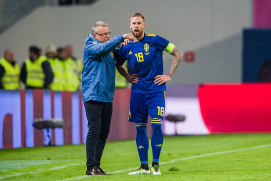Sveriges förbundskapten Janne Andersson och Pontus Jansson