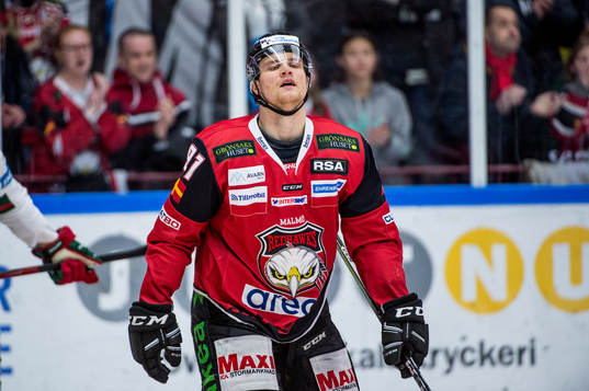 Malmö Redhawks Max Görtz deppar