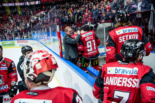 Malmö Redhawks sportchef, Patrik Sylvegård gratulerar