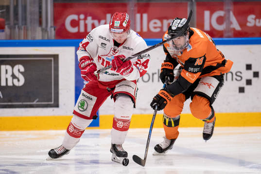 Timrås Jonathan Dahlen och Karlskronas Emil Larsson