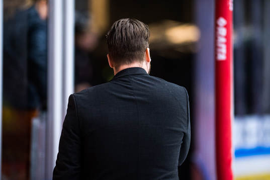Karlskronas tränare Ove Molin deppar och lämnar