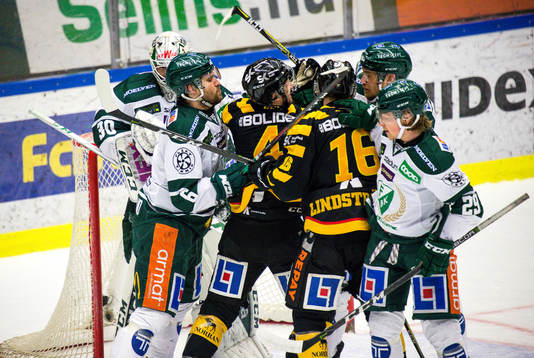 Skellefteås Bud Holloway och Linus Lindström