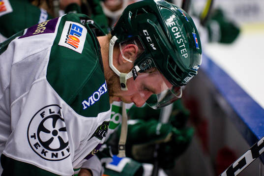 Färjestads Per Åslund  deppar