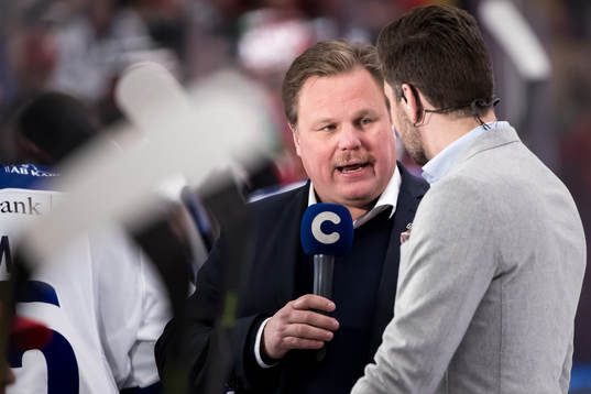 Leksands tränare Leif Carlsson  i ishockeymatchen i