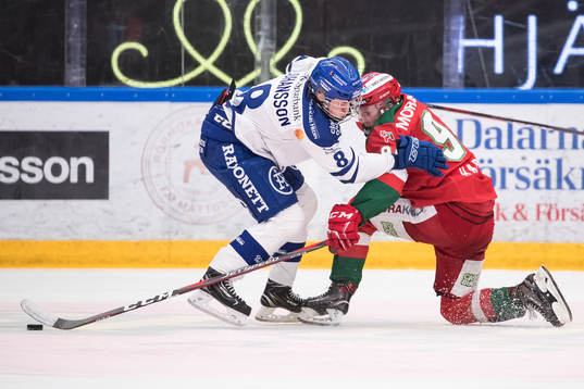 Leksands Filip Johansson och Moras Michael Haga  i