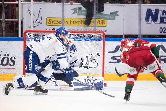 2-0 av Moras Emil Aronsson bakom Leksands målvakt Tex