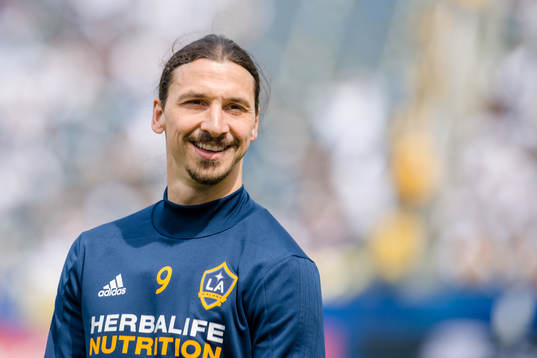 LA Galaxys Zlatan Ibrahimovic före fotbollsmatchen i MLS