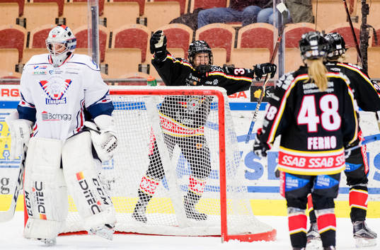 Luleås Michelle Karvinen jublar