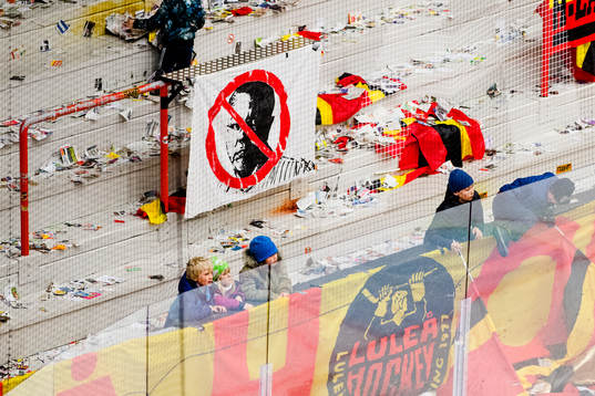 Protest mot Sveriges tidigare förbundskapten Leif Boork