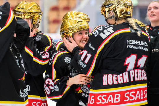 Luleås Anja Stiefel jublar