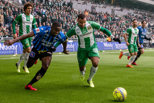 Sirius Moses Ogbu och Hammarbys Serge-Junior Martinsson