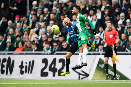 Sirius Abdul Razak i en nickduell med Hammarbys Imad Khalili