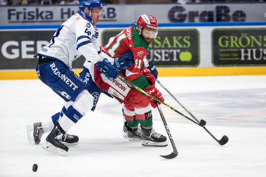 Leksands Marcel Müller och Moras Jacob Lagacé  i