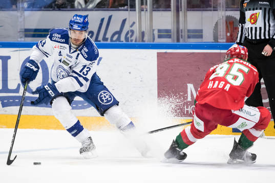 Leksands Jon Knuts och Moras Michael Haga  i
