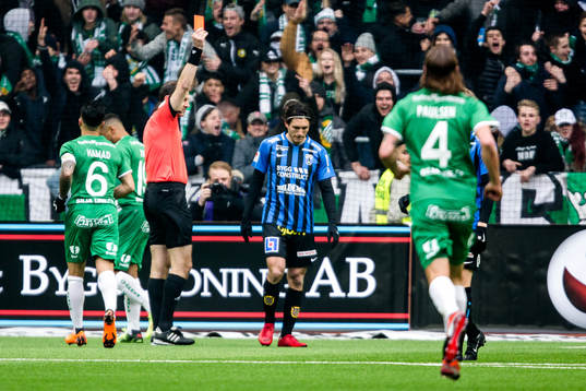 Sirius Ian Sirelius får rött kort