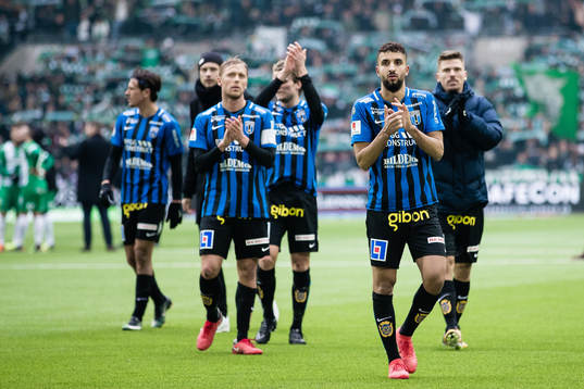 Sirius Omar Eddahri deppar med lagkamrater
