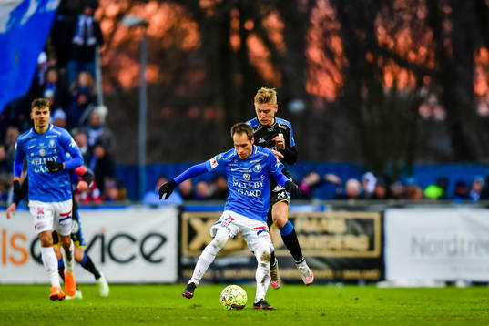 Trelleborgs Zoran Jovanovic och IFK Göteborgs Sebastian