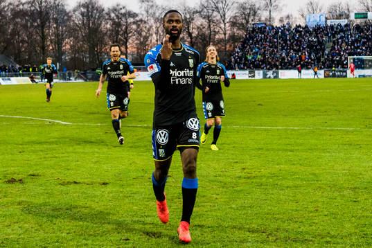 IFK Göteborgs Vajebah Kaliefah Sakor jublar