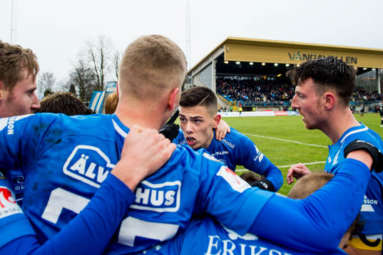 Trelleborgs Denis Hadzikadunic jublar med jublar med