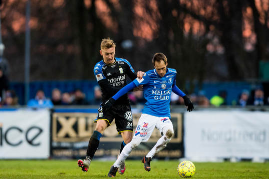 IFK Göteborgs Sebastian Ohlsson och Trelleborgs Zoran
