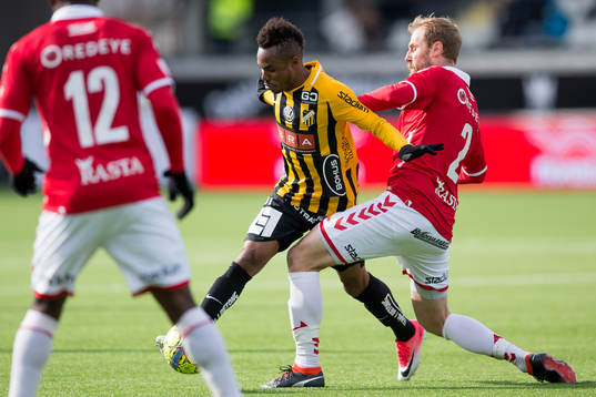 Häckens Nasiru Mohammed mot Kalmars Markus Thorbjörnsson