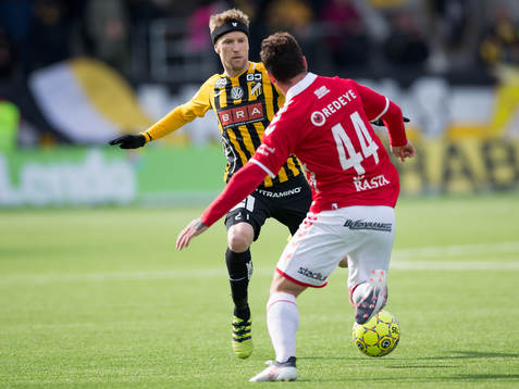 Häckens Rasmus Lindgren mot Kalmars Erton Fejzullahu