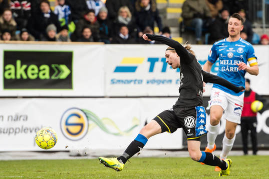 IFK Göteborgs Elias Mar Omarsson gör 0-1
