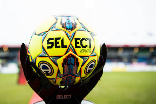 Officiella matchbollen från Select