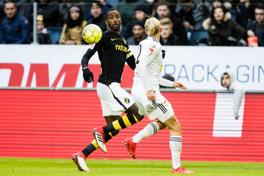 s Henok Goitom och Dalkurds Henrik Löfkvist