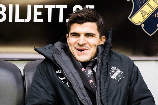 s Tarik Elyounoussi innan fotbollsmatchen i Allsvenskan