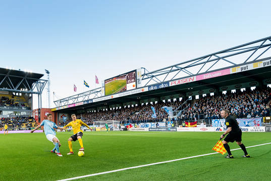 Malmö FFs Markus Rosenberg och Elfsborgs Joakim Nilsson