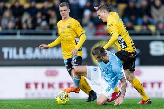 Malmö FFs Arnór Ingvi Traustason och Elfsborgs Jon