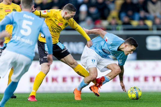 Malmö FFs Arnór Ingvi Traustason och Elfsborgs Jon