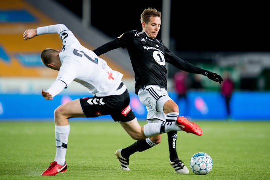 Espen Ruud of Odd and Anders Konradsen of Rosenborg