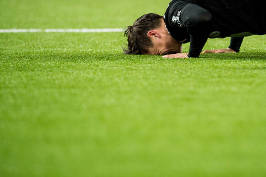 Pål André Helland of Rosenborg with an injury