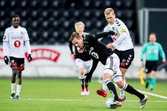 Anders Konradsen of Rosenborg and Steffen Hagen of Odd