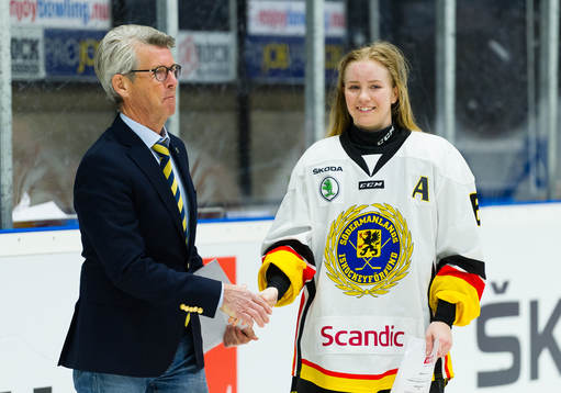 Södermanlands Ebba Tärnfjord får pris för bästa