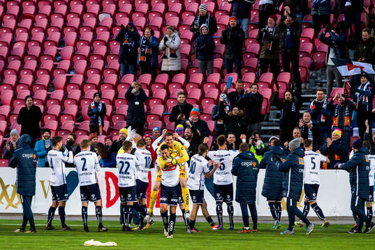Goalkeeper Iven Austbø and Steffan Ernemann of Viking