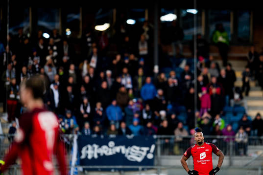 Bismar Acosta of Brann looks dejected