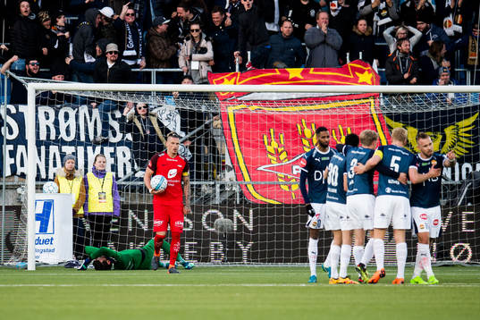 Goalkeeper Samuel Sahin-Radlinger of Brann and Vito