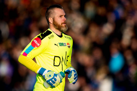 Goalkeeper Espen Bugge Pettersen of Strømsgodset
