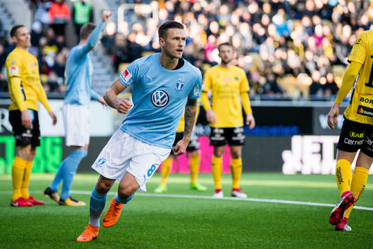 Malmö FFs Arnór Ingvi Traustason jublar