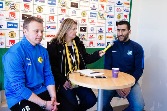 Norrbys tränare Mohammed Ali Khan på presskonferensen
