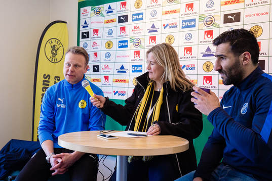 Frejs tränare Roberth Björknesjö på presskonferensen