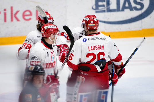 Timrås spelare jublar